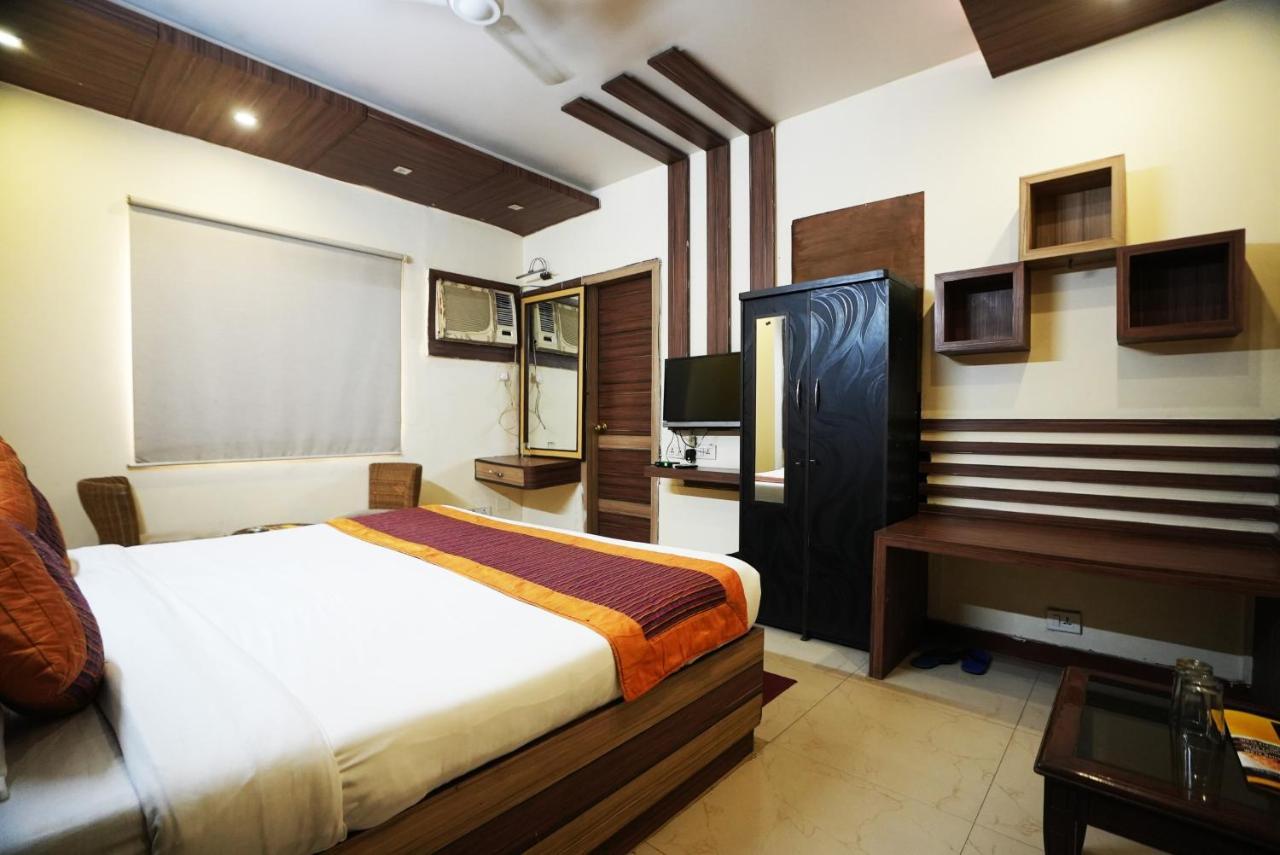 Hotel Classic New Delhi Eksteriør bilde