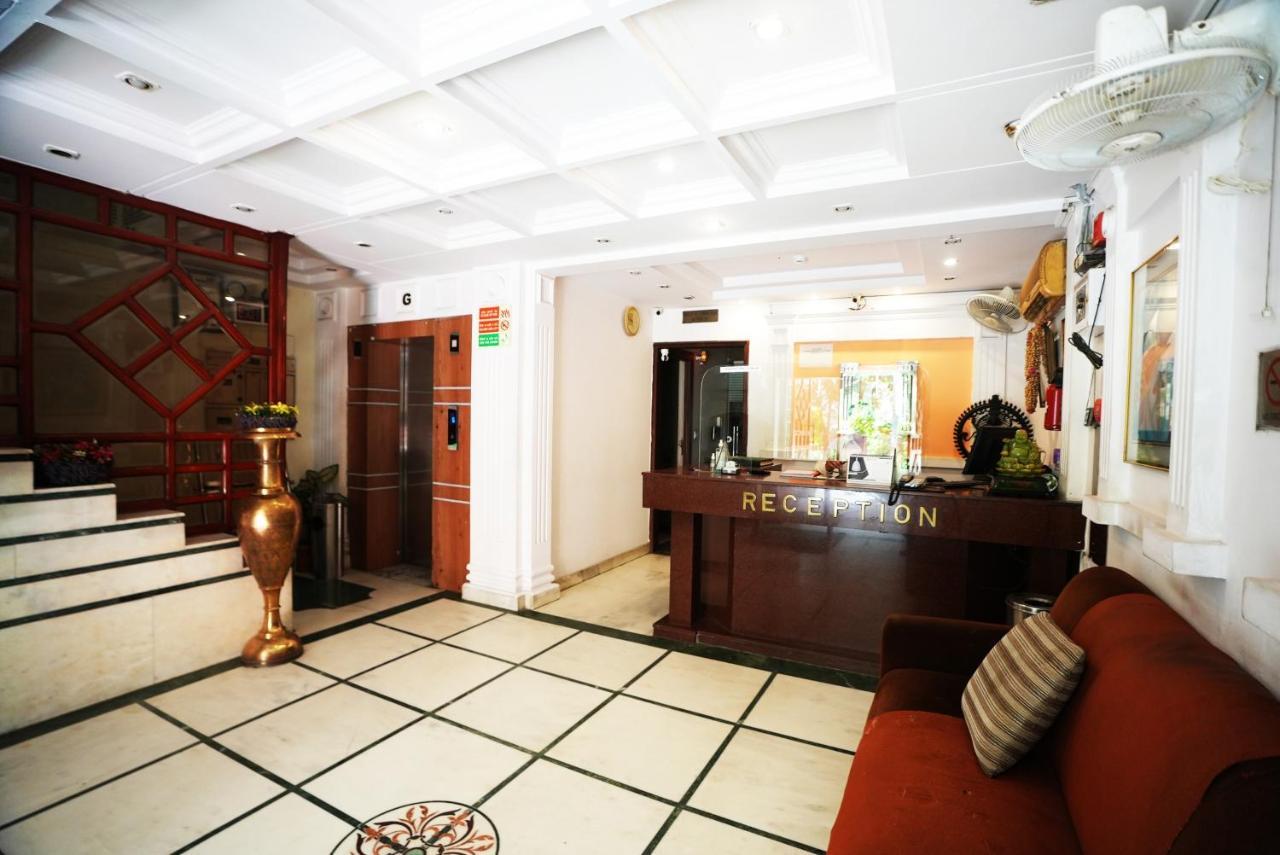 Hotel Classic New Delhi Eksteriør bilde